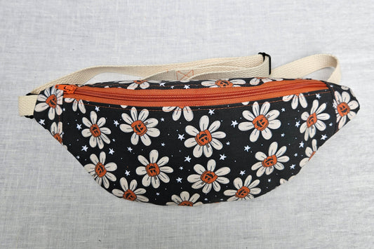 Daisy Pumpkin Halloween Fanny Pack/Crossbody
